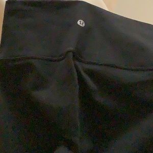 Lululemon women’s black leggings